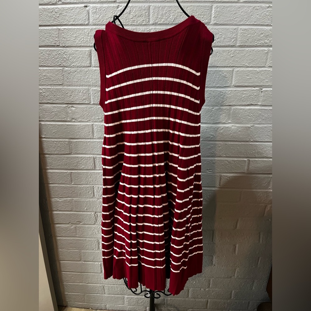 Striped Red and White Sleeveless Sweater Dress